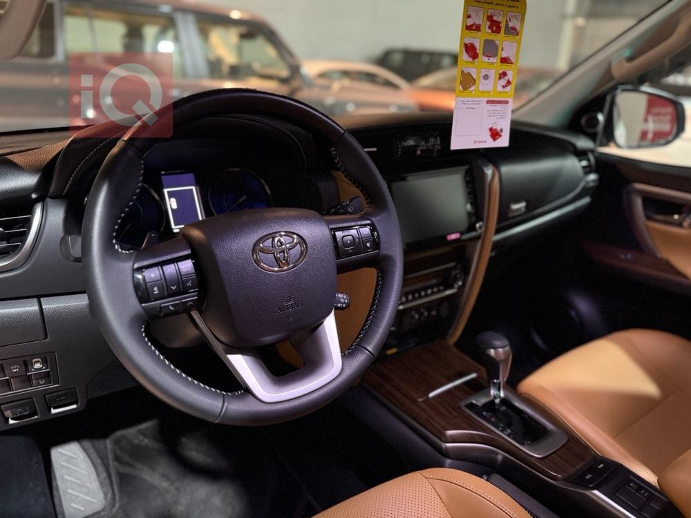 تۆیۆتا فۆرچێنەر